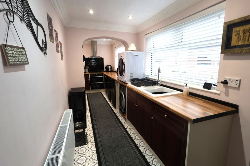 Kitchen- click for photo gallery